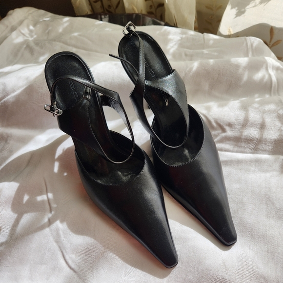 Black Patent Leather Shoes size 8 - Picture 2 of 7